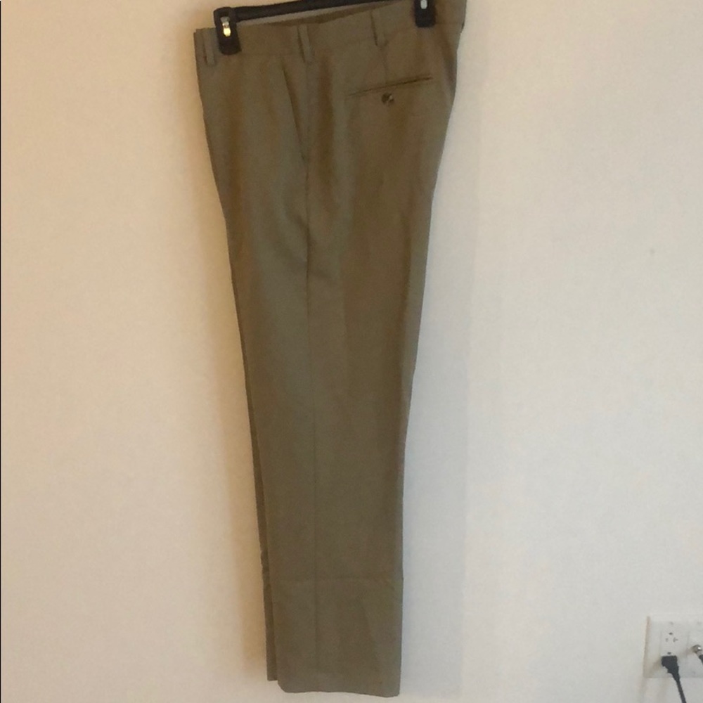 NWOT Van Heusen Dress pants